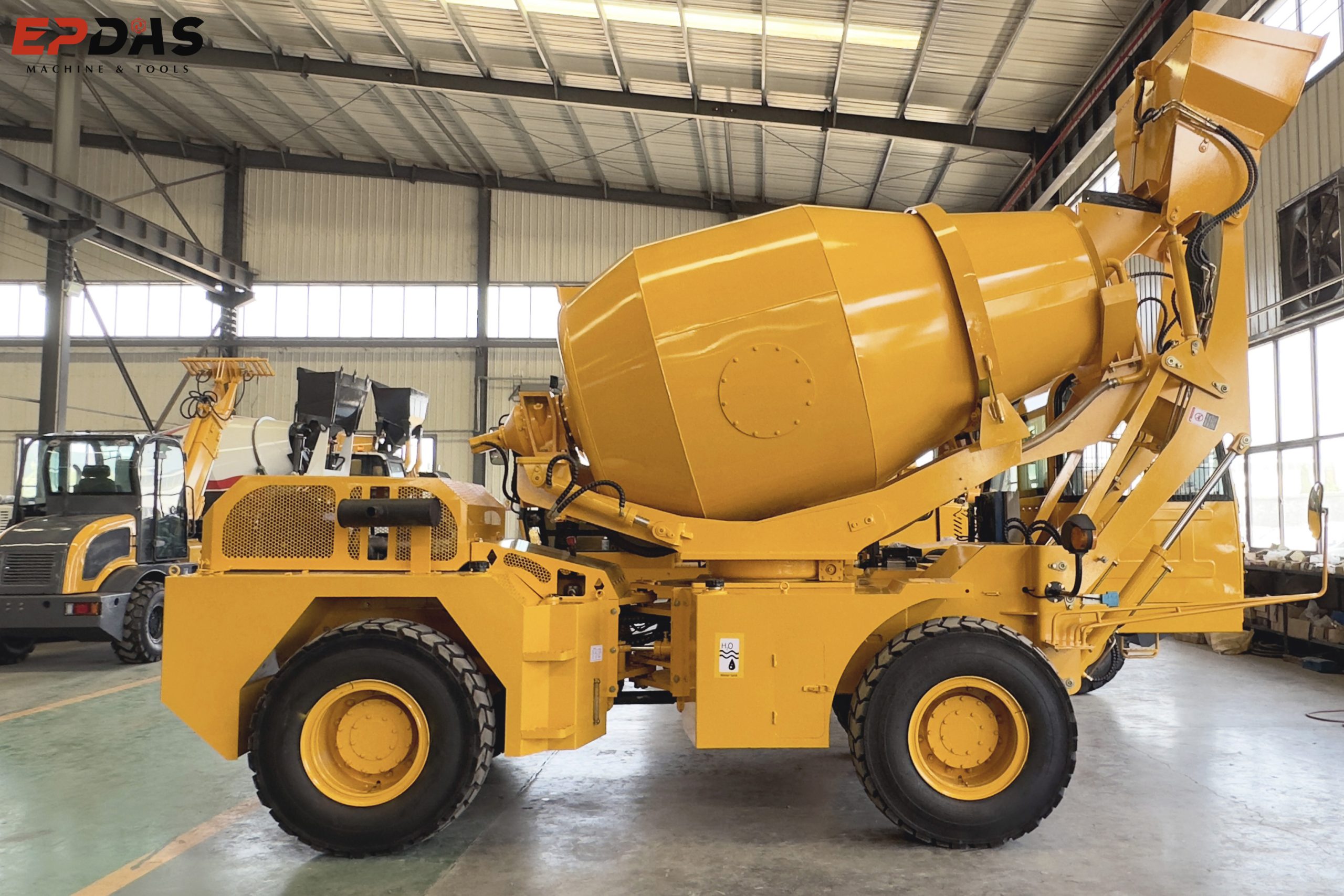 Self-Loading Concrete Mixer Truck