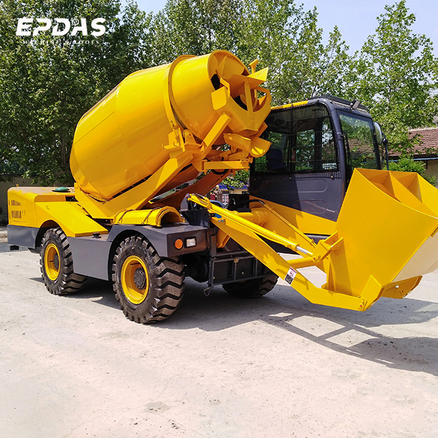 5.5m³ Self Loading Concrete Mixer Truck