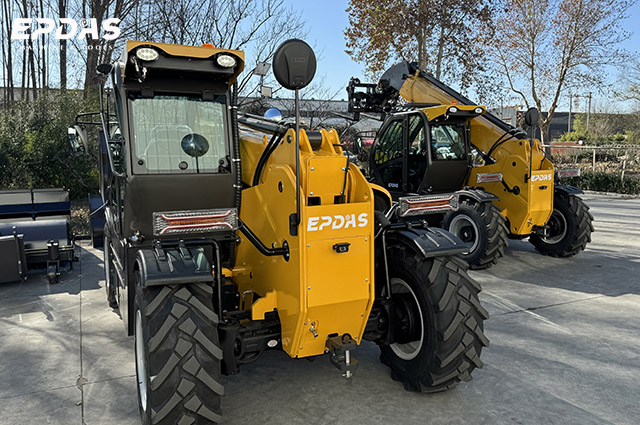 Rough Terrain Telehandler